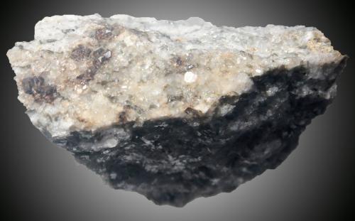 Cafarsita<br />Monte Cervandone, Alpe Devero, Baceno, Valle Ossola, Provincia Verbano-Cusio-Ossola, Piamonte (Piemonte), Italia<br />20 x 18 x 10 mm<br /> (Autor: José Luis Zamora)
