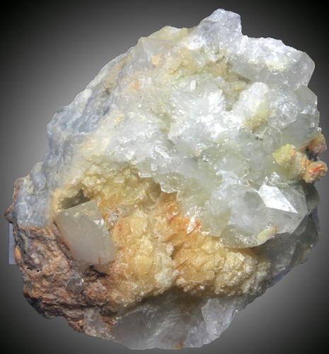 Jamborita<br />Ca' dei Ladri (Silla), Gaggio Montano, Provincia Bologna, Emilia-Romagna, Italia<br />22 x 20 x 10 mm.<br /> (Autor: José Luis Zamora)