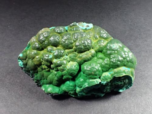 Malachite<br />Copper Queen Mine, Queen Hill, Bisbee, Warren District, Mule Mountains, Cochise County, Arizona, USA<br />65 mm x 45 mm<br /> (Author: Don Lum)