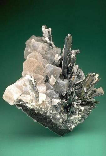 Murray Mine Stibnite with "sugarcube" Barite personally collected by Casey Jones (large cabinet). Size: 20.5 cm (Author: GneissWare)