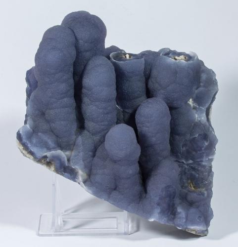 Fluorite<br />Guxian, Tongbai, Nanyang Prefecture, Henan Province, China<br />Specimen size 16 cm<br /> (Author: Tobi)