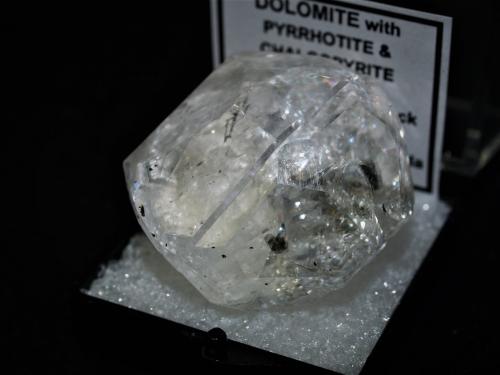 Dolomite<br />Coleman Mine, Levack Township, Sudbury District, Ontario, Canada<br />2.8x3.2x2 cm''s<br /> (Author: Joseph DOliveira)