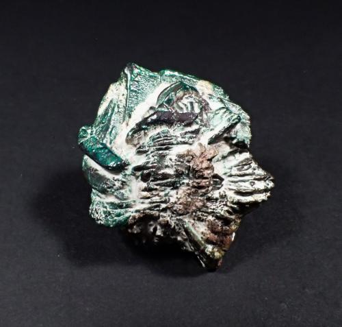 Copper after Azurite<br />Chino Mine, Santa Rita, Santa Rita District, Grant County, New Mexico, USA<br />44 mm x 38 mm x 32 mm<br /> (Author: Don Lum)