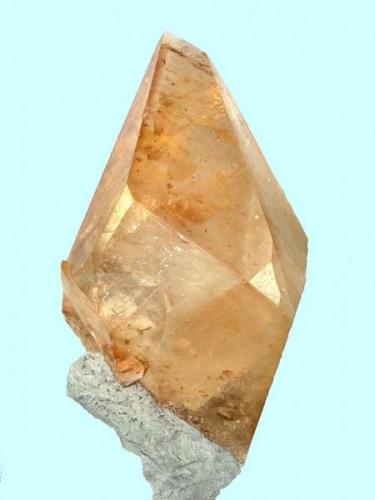 Calcite
Elmwood mine, Carthage, Central Tennessee Ba-F-Pb-Zn District, Smith Co., Tennessee, USA
195 mm x 110 mm (Author: Carles Millan)
