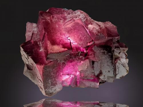 Fluorite<br />Esperanza Mine, Melchor Múzquiz, Municipio Melchor Múzquiz, Coahuila (Coahuila de Zaragoza), Mexico<br />84 mm x 64 mm x 45 mm<br /> (Author: Firmo Espinar)