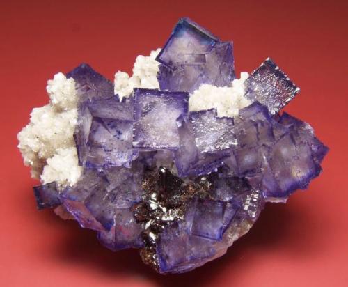 Fluorite, sphalerite, dolomite
Elmwood mine, Carthage, Central Tennessee Ba-F-Pb-Zn District, Smith Co., Tennessee, USA
98 mm x 80 mm x 50 mm (Author: Carles Millan)