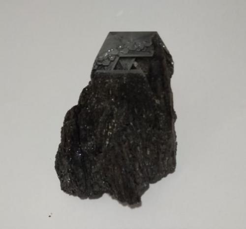 _Covellita?<br />Distrito Linares-La Carolina, Santa Elena, Comarca Sierra Morena, Jaén, Andalucía, España<br />5´5 x 4 x 3 cm<br /> (Autor: José Mnuel Sanjuán Torcal)