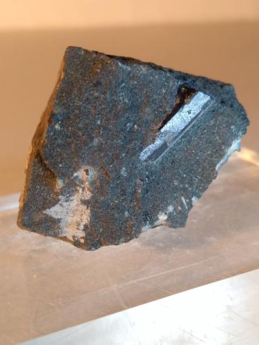 Kaersutita<br />Predazzo, Fiemme Valley, Trento Province, Trentino-Alto Adige (Trentino-Südtirol), Italy<br />40 x 32 mm<br /> (Autor: Sante Celiberti)