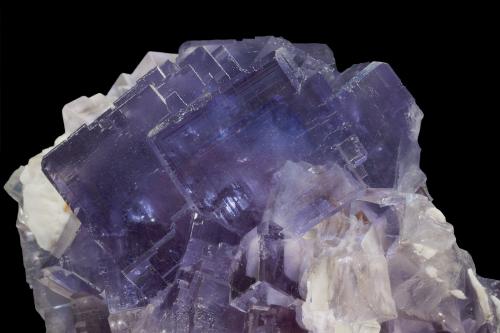 Fluorita<br />La Cabaña, zona minera de Berbes, Valdelmar, Berbes, Ribadesella, Comarca Oriente, Principado de Asturias (Asturias), España<br />Detalle de cristal de 2.5cm de arista<br /> (Autor: Raul Vancouver)