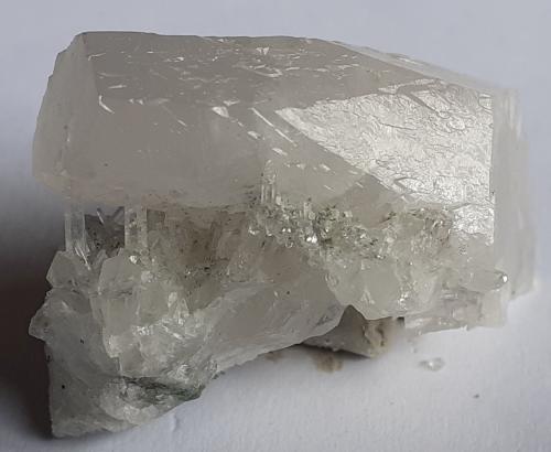 Calcite, Quartz<br />Baimashan tunnel (construction site), Qianbaxia, Wuyishan, Nanping Prefecture, Fujian Province, China<br />3,5 x 2,5 cm<br /> (Author: Volkmar Stingl)