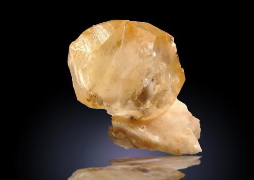 Calcita<br />La Cuerre Mine, La Florida mining area, Rionansa-Herrerías, Comarca Saja-Nansa, Cantabria, Spain<br />47 mm x 38 mm x 35 mm<br /> (Autor: Firmo Espinar)