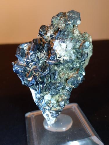 Hematites (variedad rosa de hierro), Cuarzo<br />Pizzo Lucendro, Lucendro Valley, Airolo, Central St Gotthard Massif, Leventina, Ticino (Tessin), Switzerland<br />60 x 46 mm<br /> (Autor: Sante Celiberti)