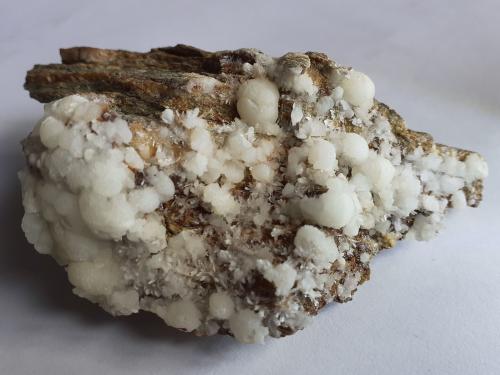 Aragonite<br />Nalles (Nals), Autonomous Province South Tyrol, Trentino-Alto Adige (Trentino-Südtirol), Italy<br />9 x 8 cm<br /> (Author: Volkmar Stingl)