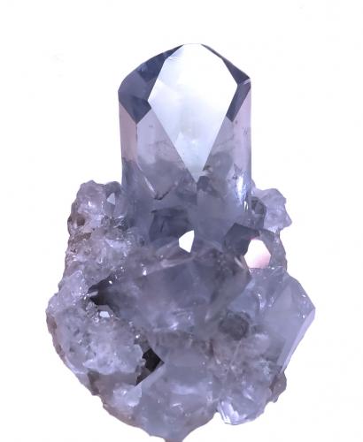 Celestina<br />Sakoany deposit, Katsepy Commune, Mitsinjo District, Boeny Region, Mahajanga (Majunga) Province, Madagascar<br />67 mm x 49 mm. Cristal principal: 32 mm. Masa: 168 g<br /> (Autor: Carles Millan)