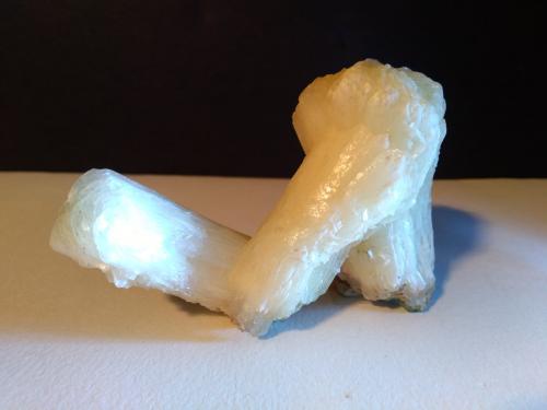 Stilbite-Ca<br />Jalgaon District, Maharashtra, India<br />90 x 62 mm<br /> (Author: Sante Celiberti)