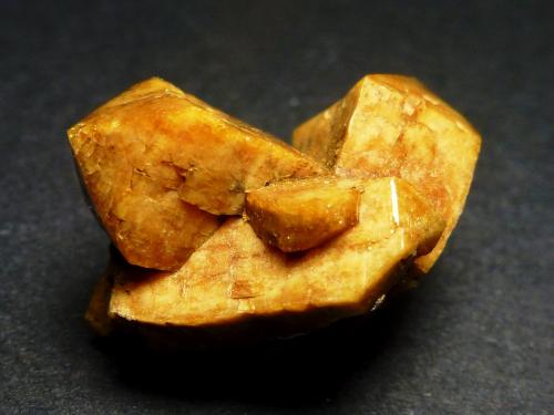 Zircón<br />Mount Malosa, Zomba District, Malawi<br />2 x 2 cm.<br /> (Autor: javier ruiz martin)