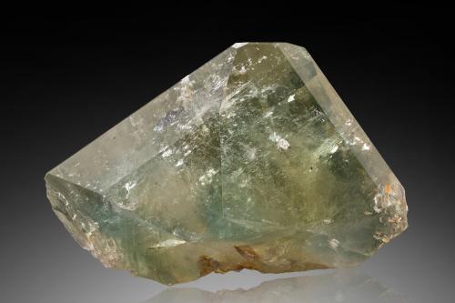 Topaz<br />Ponto do Marambaia, Caraí, Vale do Jequitinhonha, Minas Gerais, Brazil<br />34 x 20 x 21 cm / main crystal: 34.0 cm<br /> (Author: MIM Museum)
