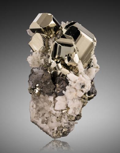 Pyrite<br />Mina Huanzala, Distrito Huallanca, Provincia Dos de Mayo, Departamento Huánuco, Perú<br />14 x 14 x 26 cm / main crystal: 9.0 cm<br /> (Author: MIM Museum)