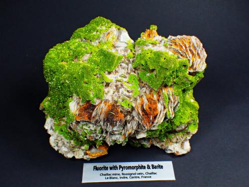 Pyromorphite on Fluorite, Baryte<br />Chaillac Mine, rossignol vein, Chaillac, Le Blanc, Indre, Centre-Val de Loire, France<br />155 mm x 96 mm x 75 mm<br /> (Author: Don Lum)