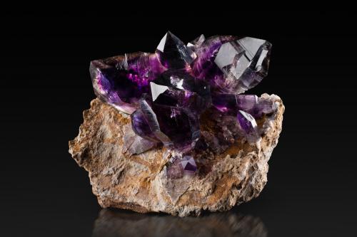 Quartz (variety amethyst)<br />Goboboseb Mountains, Brandberg area, Erongo Region, Namibia<br />15 x 12 x 14 cm / main crystal: 7.7 cm<br /> (Author: MIM Museum)