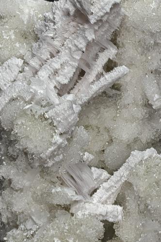 Quartz, Calcite<br />Second Sovetskii Mine, Dalnegorsk, Dalnegorsk Urban District, Primorsky Krai, Russia<br />Detail of specimen<br /> (Author: am mizunaka)