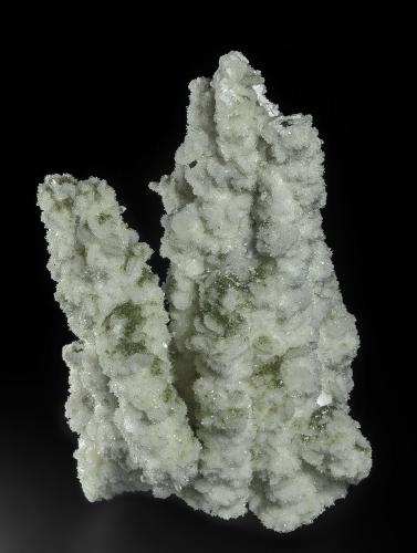 Quartz, Calcite<br />Second Sovetskii Mine, Dalnegorsk, Dalnegorsk Urban District, Primorsky Krai, Russia<br />13.0 x 8.4 cm<br /> (Author: am mizunaka)