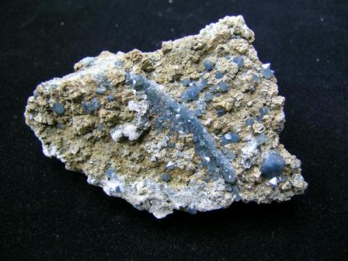 Blue Quartz.
Los Vives - Orihuela - Alicante (Spain)
Size of the specimen: 80x60mm (Author: trencapedres)