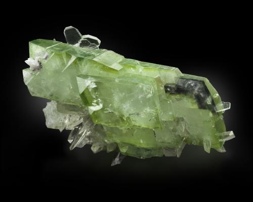 Augelita<br />Mina Tamboras, Mundo Nuevo, Huamachuco, Provincia Sánchez Carrión, Departamento La Libertad, Perú<br />6 x 3.5 x 2.5 cm<br /> (Autor: Museo MIM)