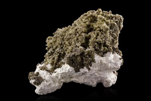 Clorargirita<br />Mina Broken Hill Proprietary, Broken Hill, Condado Yancowinna, Nueva Gales del Sur, Australia<br />11 x 6,5 x 9 cm<br /> (Autor: Museo MIM)