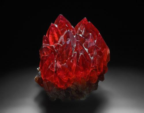 Rhodochrosite<br />N'Chwaning mining area, Kuruman, Kalahari manganese field (KMF), Northern Cape Province, South Africa<br />3.3 x 3.7 cm<br /> (Author: am mizunaka)