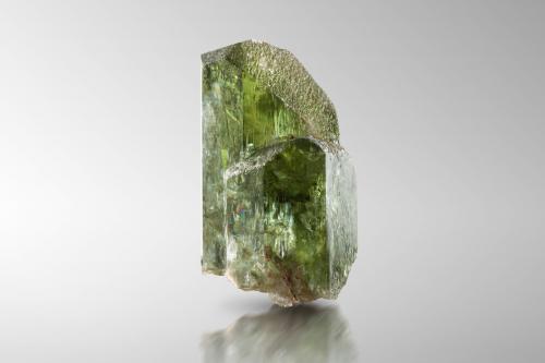 Diopside<br />Granja Calvin Mitchell, De Kalb, Condado St. Lawrence, New York, USA<br />2.5 x 3 x 5 cm<br /> (Author: MIM Museum)