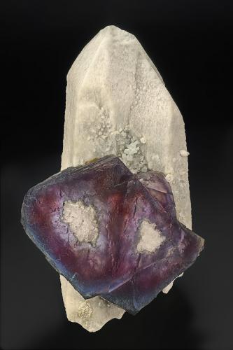 Fluorite, Quartz<br />Huanggang Mines, Hexigten Banner (Kèshíkèténg Qí), Chifeng (Ulanhad), Inner Mongolia Autonomous Region, China<br />17.8 x 9.8 cm<br /> (Author: am mizunaka)