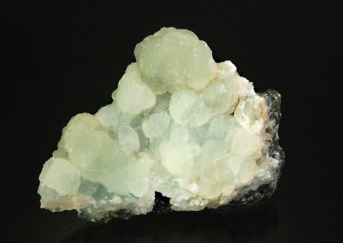 Prehnite<br />Cantera Lower New Street, Paterson, Condado Passaic, New Jersey, USA<br />7.1 x 5.3 cm<br /> (Author: Michael Shaw)