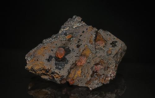 Rhodochrosite<br />Nelson Bay River Mine, Temma, Balfour-Temma District, Circular Head Council, Tasmania, Australia<br />3.9 x 3.4 cm<br /> (Author: am mizunaka)