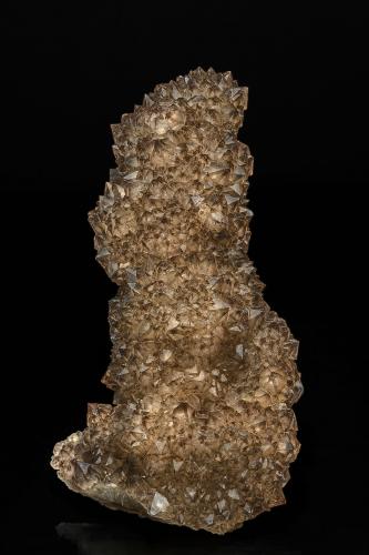 Quartz (variety smoky quartz)<br />Mount Gee, Arkaroola Wilderness Sanctuary, Northern Flinders Ranges, Flinders Ranges, South Australia, Australia<br />11.1 x 5.7 cm<br /> (Author: am mizunaka)