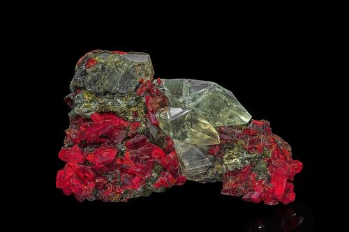 Calcite, Realgar<br />Jiepaiyu Mine (Shimen Mine), Shimen County, Changde Prefecture, Hunan, China<br />7.2 x 4.8 cm<br /> (Author: am mizunaka)
