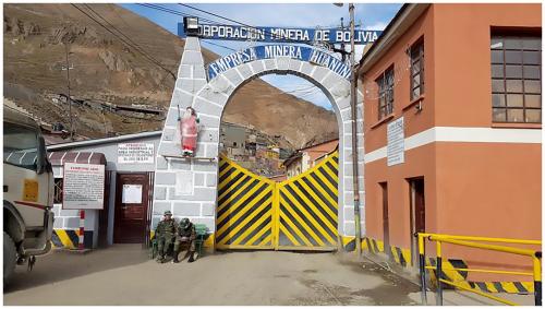 -<br />Mina Huanuni, Huanuni, Provincia Dalence, Departamento Oruro, Bolivia<br /><br /> (Author: silvia)