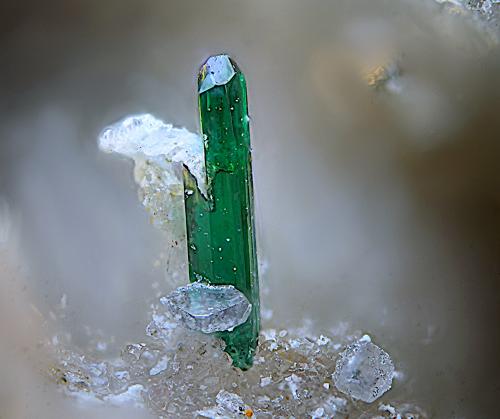 Atacamita<br />Barranco del Celejo, Níjar, Comarca Metropolitana de Almería, Almería, Andalucía, España<br />Campo de visión de 2 mm.<br /> (Autor: Antonio Carmona)