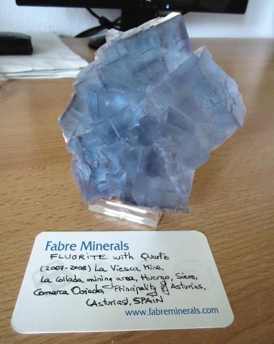 Fluorite<br />La Viesca Mine, La Collada mining area, Huergo, Siero, Comarca Oviedo, Principality of Asturias (Asturias), Spain<br />Specimen size 10,5 cm<br /> (Author: Tobi)