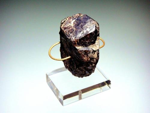 Rutilo<br />Mina Beta, Puerto del Cabril, Hornachuelos, Comarca Valle Medio del Guadalquivir, Córdoba, Andalucía, España<br />5 x 2 cm.<br /> (Autor: Antonio P. López)