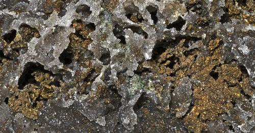 Quartz, Chalcopyrite<br />Casteel Mine, Bixby, Viburnum Trend District, Iron County, Missouri, USA<br /><br /> (Author: am mizunaka)