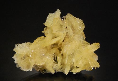 Barite<br />Rosh Pinah, Lüderitz District, ǁKaras Region, Namibia<br />5.2 x 4.0 x 1.9 cm<br /> (Author: Michael Shaw)
