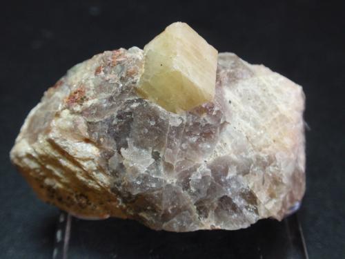 Rhodizita<br />Antsogombato Mine, Antsentsindrano, Anosiarivo Manapa, Betafo District, Vakinankaratra Region, Madagascar<br />50x30 mm<br /> (Autor: Ignacio)