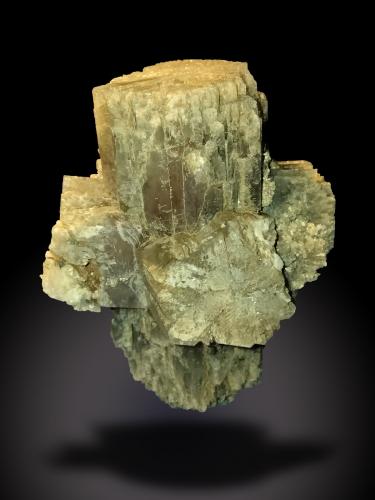 Aragonite<br />Keuper outcrop, Rambla de la Tenazga, Camporrobles, Comarca Requena-Utiel, Valencia / València, Valencian Community / Comunitat Valenciana, Spain<br />48 mm x 57 mm x 43 mm<br /> (Author: Firmo Espinar)