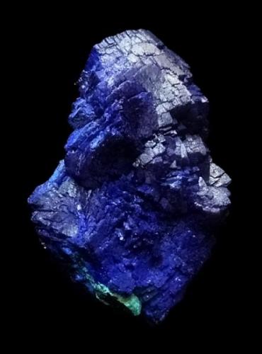 Azurite from Chessy ,3cm (Author: parfaitelumiere)