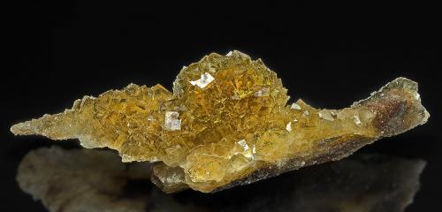 Fluorite, Pyrite<br />Moscona Mine, El Llano, Solís, Corvera de Asturias, Comarca Avilés, Principality of Asturias (Asturias), Spain<br />18.4 x 7.0 cm<br /> (Author: am mizunaka)