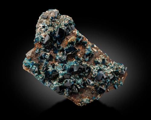 Lazulite<br />Mount Seafoam area, Rapid Creek area, Dawson mining district, Yukon Territory, Canada<br />10 x 6 x 2.5 cm / main crystal: 1.5 cm<br /> (Author: MIM Museum)