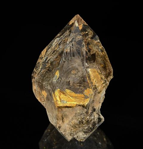 Quartz<br />Municipio Tamuín, San Luis Potosí, México<br />6.1 x 3.6 cm<br /> (Author: am mizunaka)