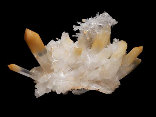 Quartz and Halloysite<br />Cabiche, Quípama, Boyacá Department, Colombia<br />140 mm x 90 mm x 60 mm<br /> (Author: Dany Mabillard)