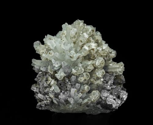 Quartz, Calcite, Galena<br />Borieva Mine, Madan mining area, Rhodope Mountains, Smolyan Oblast, Bulgaria<br />11.9 x 10.0 cm<br /> (Author: am mizunaka)